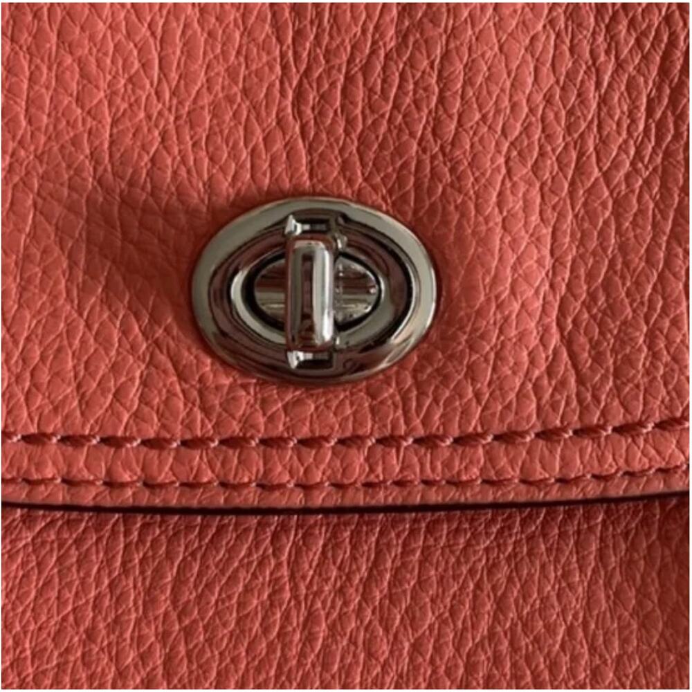 Coach Leather Cambell Swingpack Purse - Picture 4 of 4